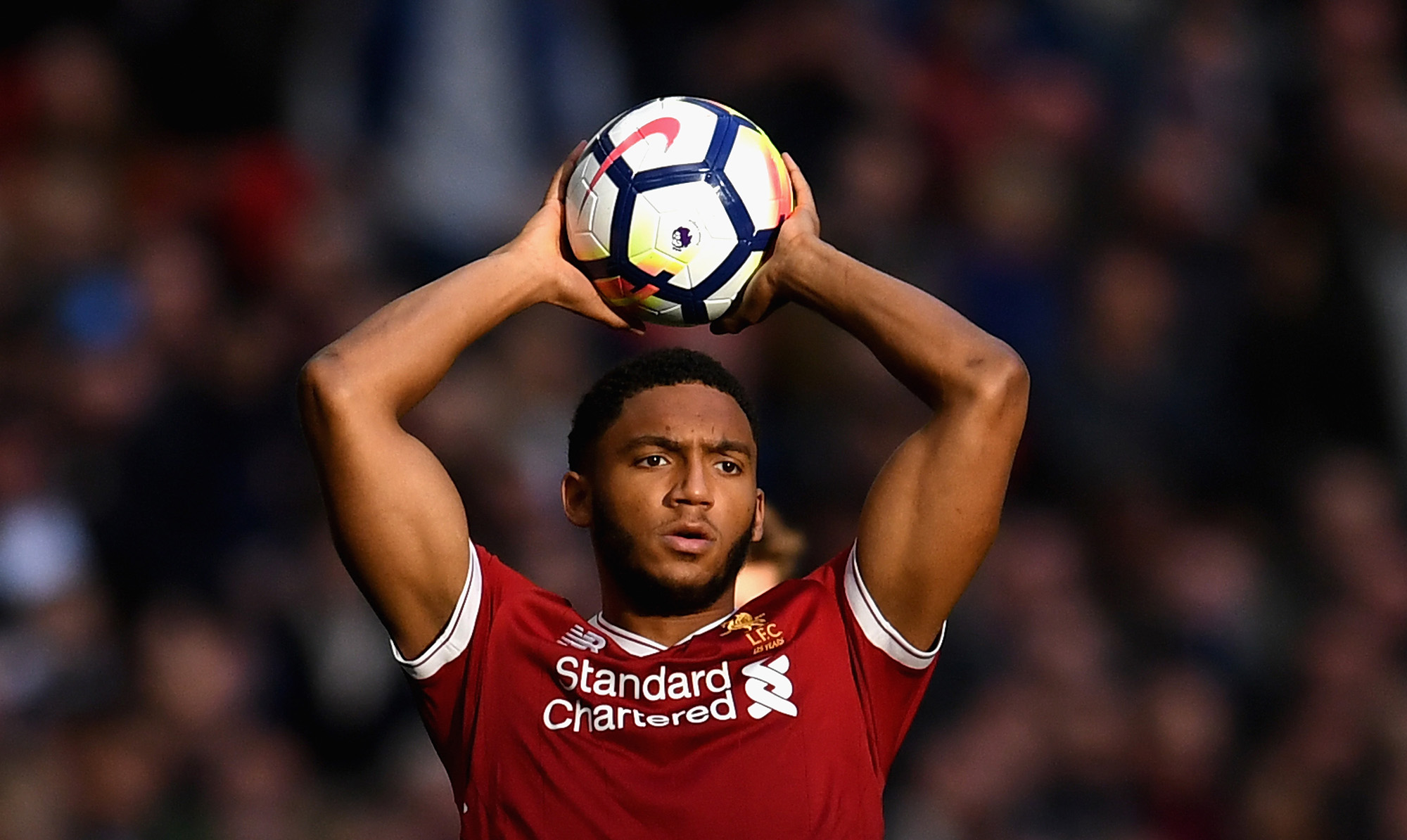 Joe Gomez fra Liverpool kaster lange indkast