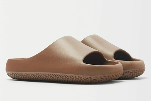 badesandaler_bershka.jpg