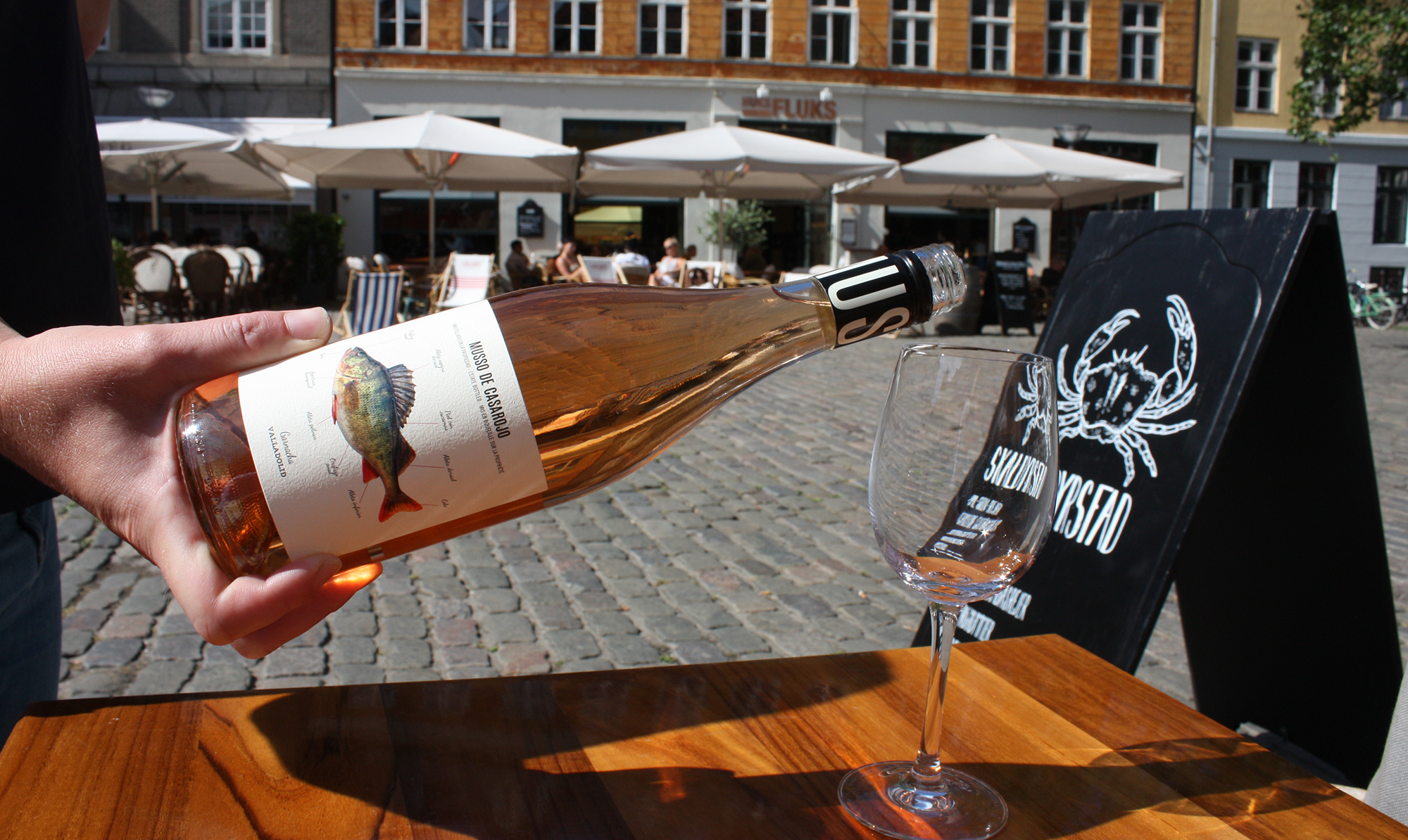 Roséstafet: Københavnske restauranter skænker gratis rosé, hvis du kommer igen