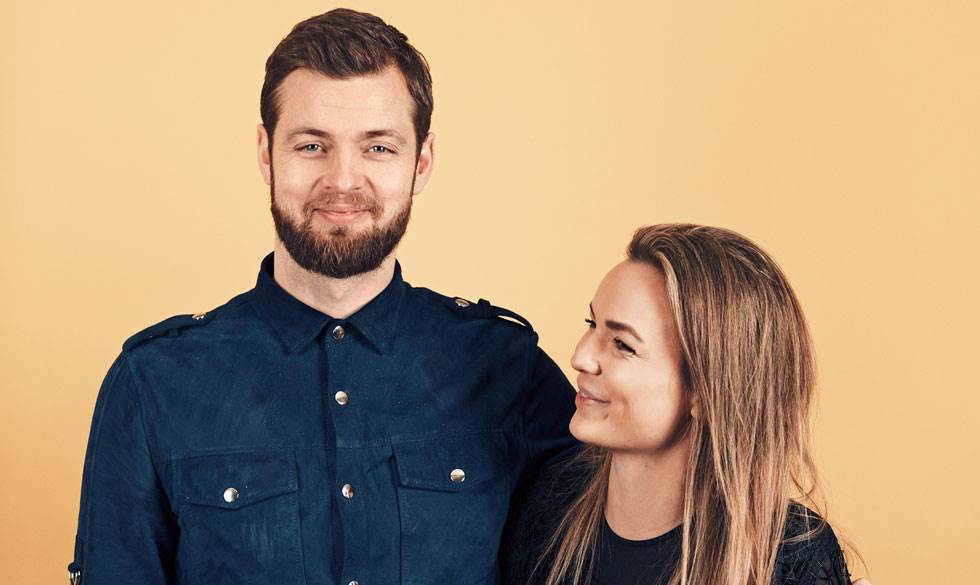 At være iværksætter er 'fucking hårdt', mener 33-årige Johan Bülow, som giver karriereråd videre til lillesøster Emma, stifter af The Mallows. Johan Bülow om stress
