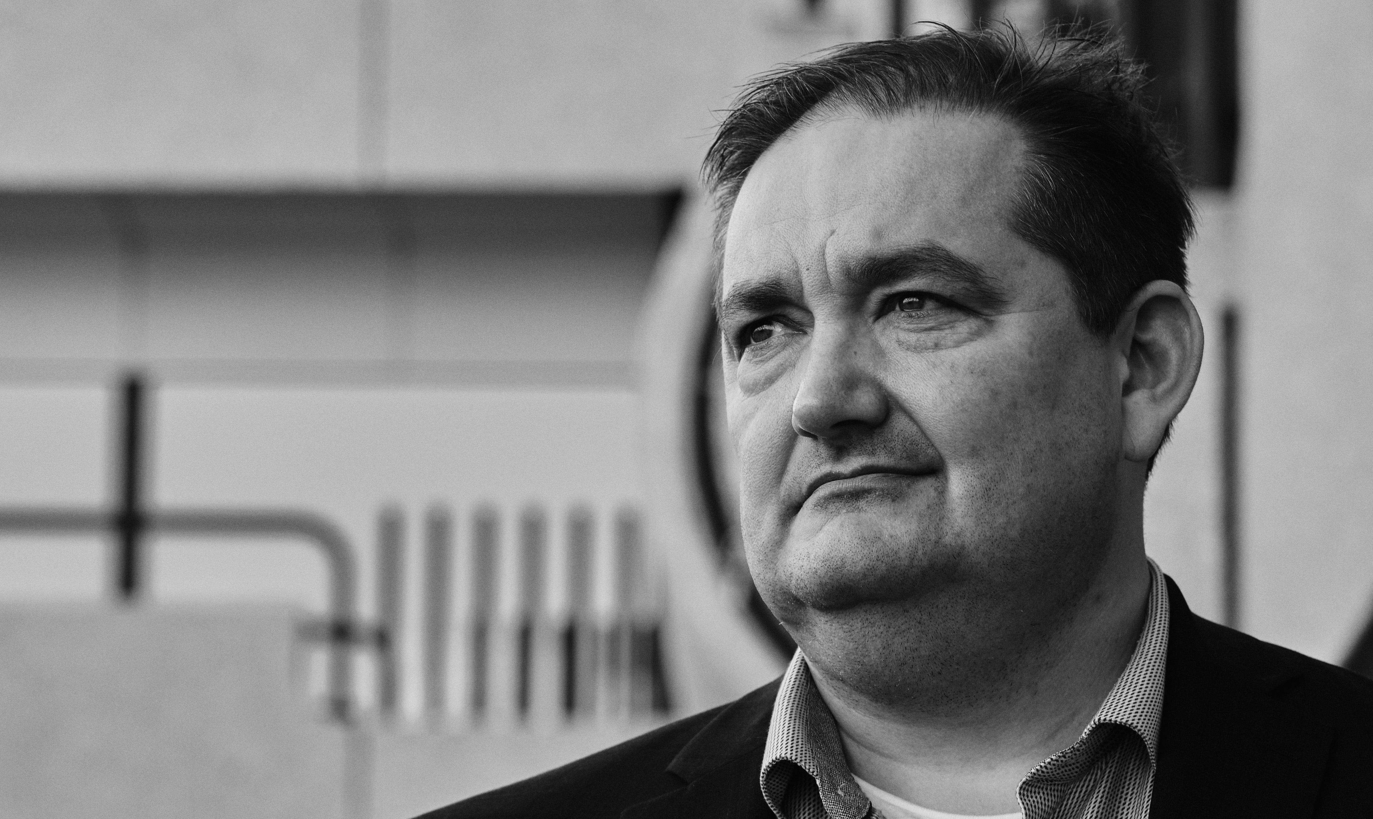 Claus Holm jonglerer med milliarderne i sydkoreansk elektronikgigant
