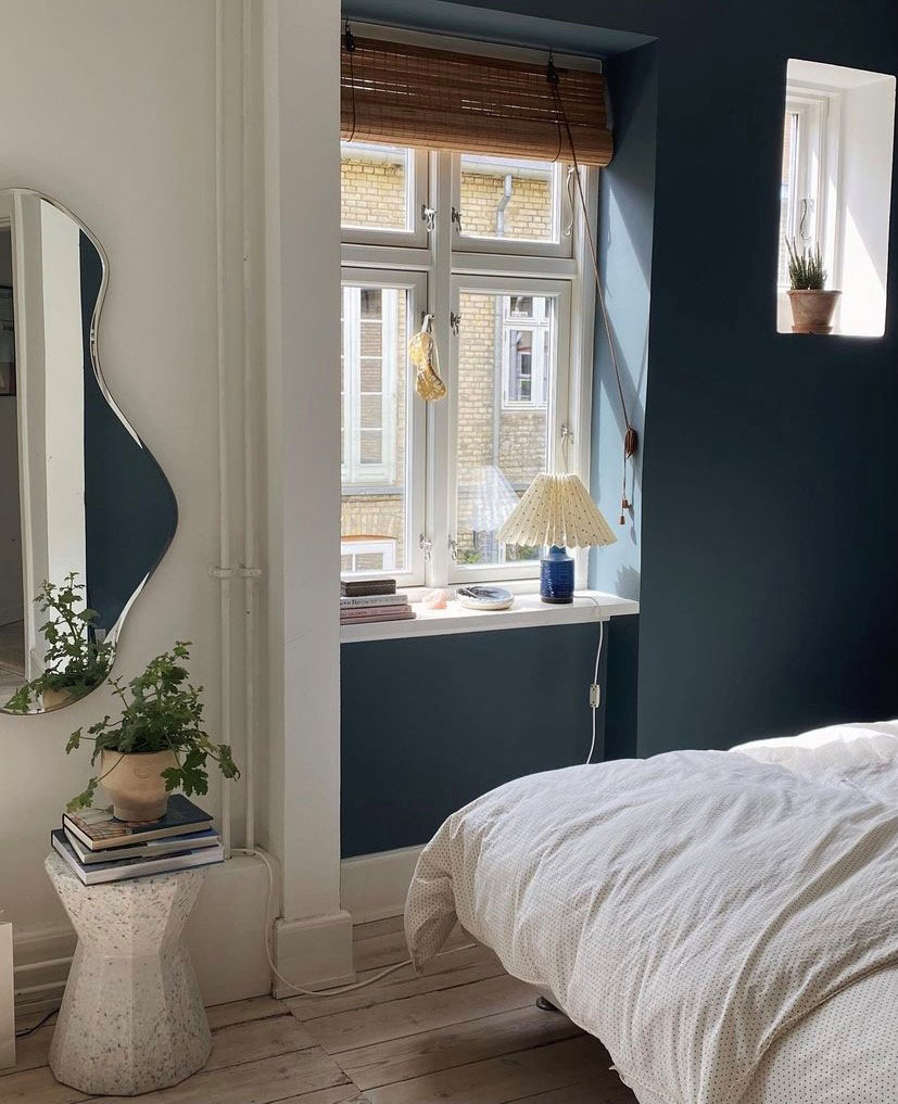 Skamlen i 100% genanvendt plast fra Small Revolution har Rikke fået af en veninde.