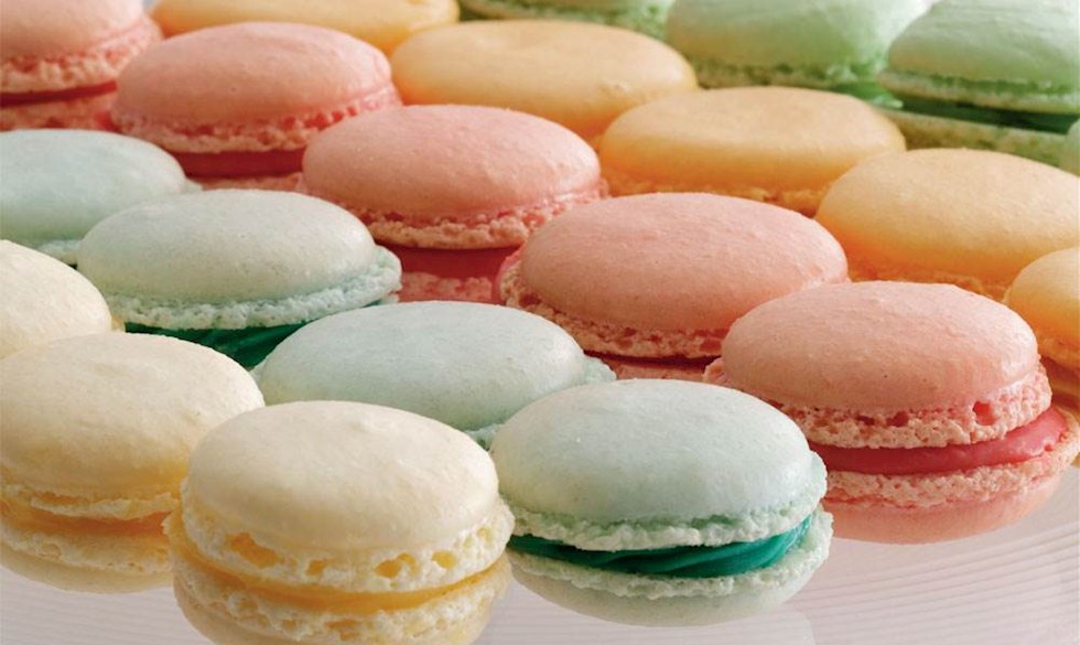 Sprøde franske macarons. Franske makroner