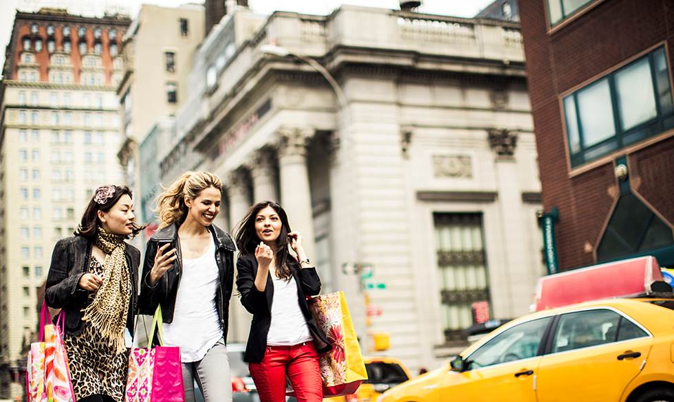 Træk i behagelige sneakers og gå shop-amok i byernes by, New York. Venindetur til New York