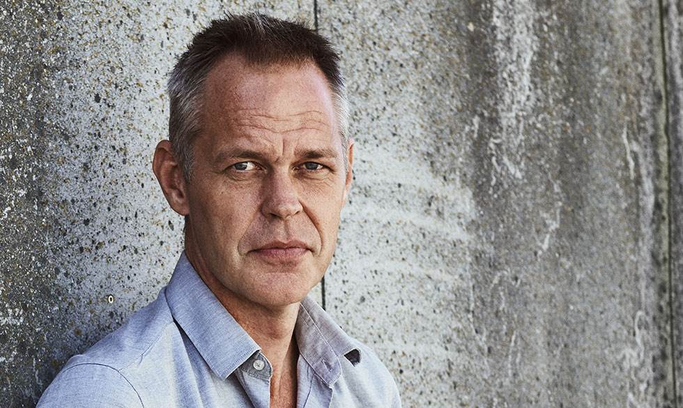 Michael Robak er aktuel med sin anden roman om en midaldrende mand i krise. Siger det mon noget om forfatteren? Michael Robaks nye bog 'Øm' udkommer på Politikens Forlag