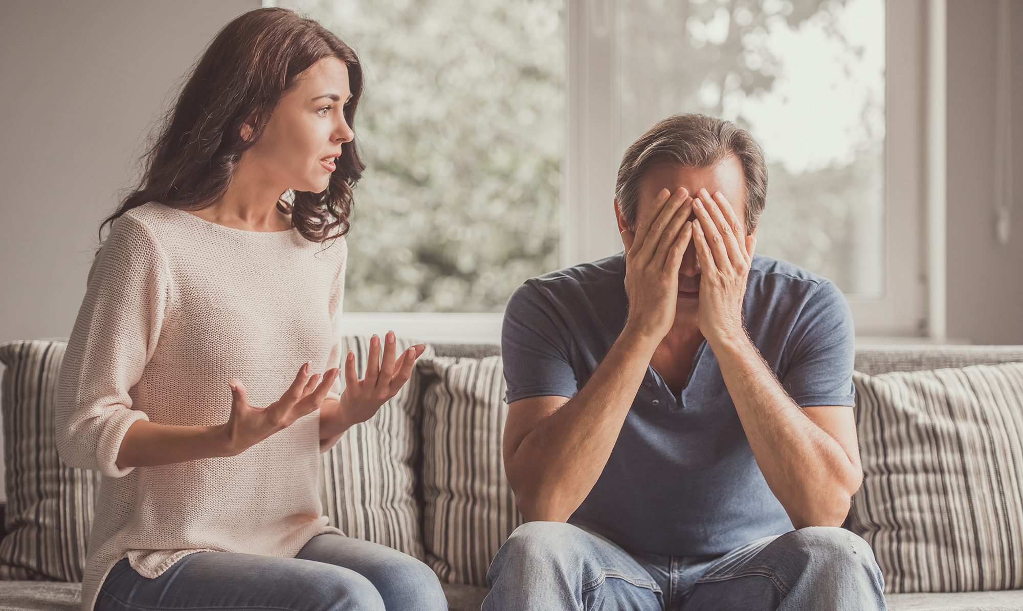 Min eksmand stresser vores børn, fordi han er bange for at have for lidt tid med dem, hvad gør jeg? Det tager Vibeke Dorph stilling til. Couple fighting