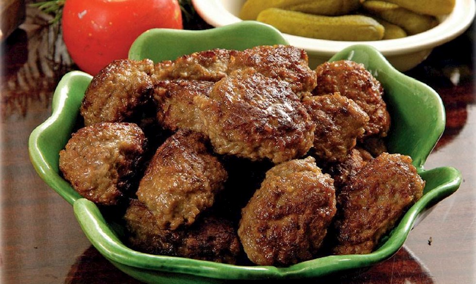 Dejlige julefrikadeller til julefrokosten eller julebordet. Haps! Julefrikadeller