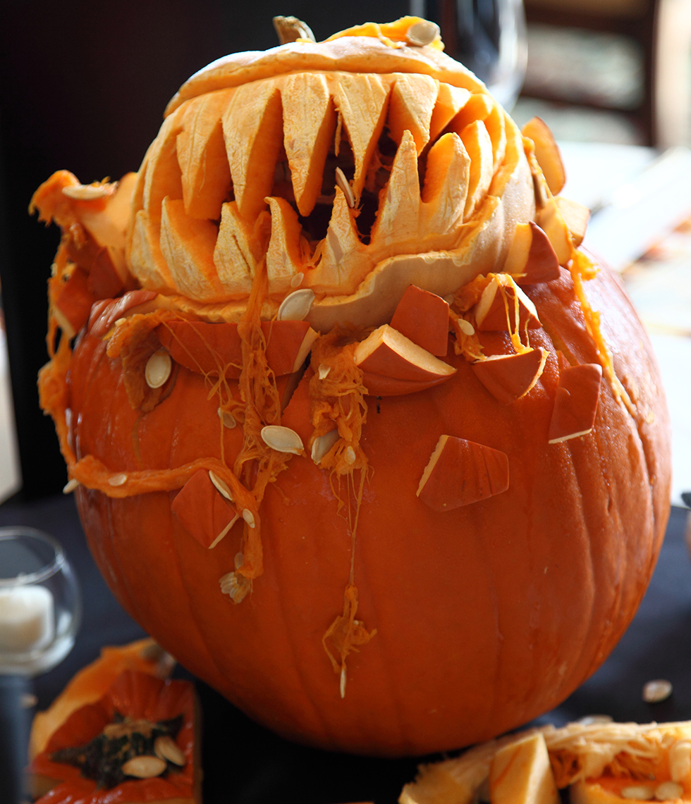 Græskar ansigter sjove Halloween marengs: