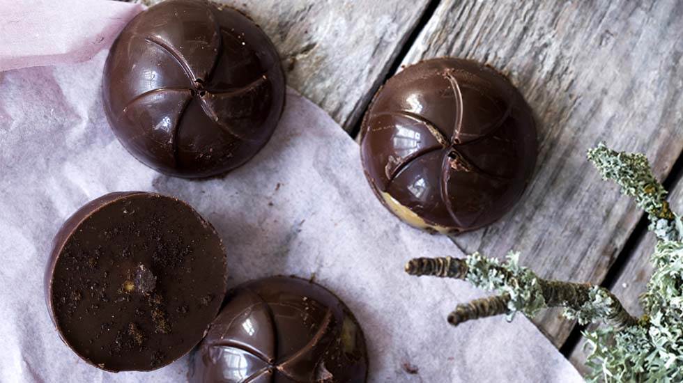 Det flyder ud med vidunderlig
saltkaramel, når du tager en bid af
denne herlige fyldte chokolade. Opskrift på Toffifee