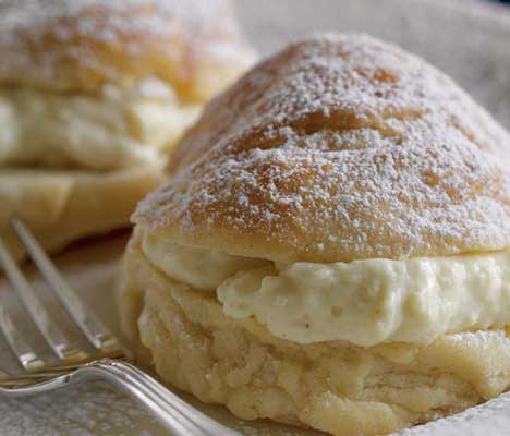 Fastelavnsboller med nougatfyld