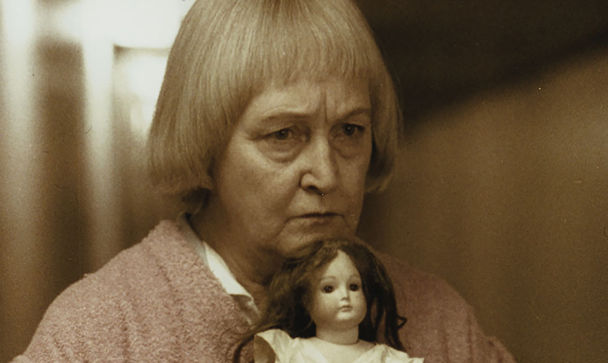 Kirsten Rolffes Becker er meget kendt fra sin rolle som Fru Drusse i Lars von Triers tv-serier Riget og Riget II.