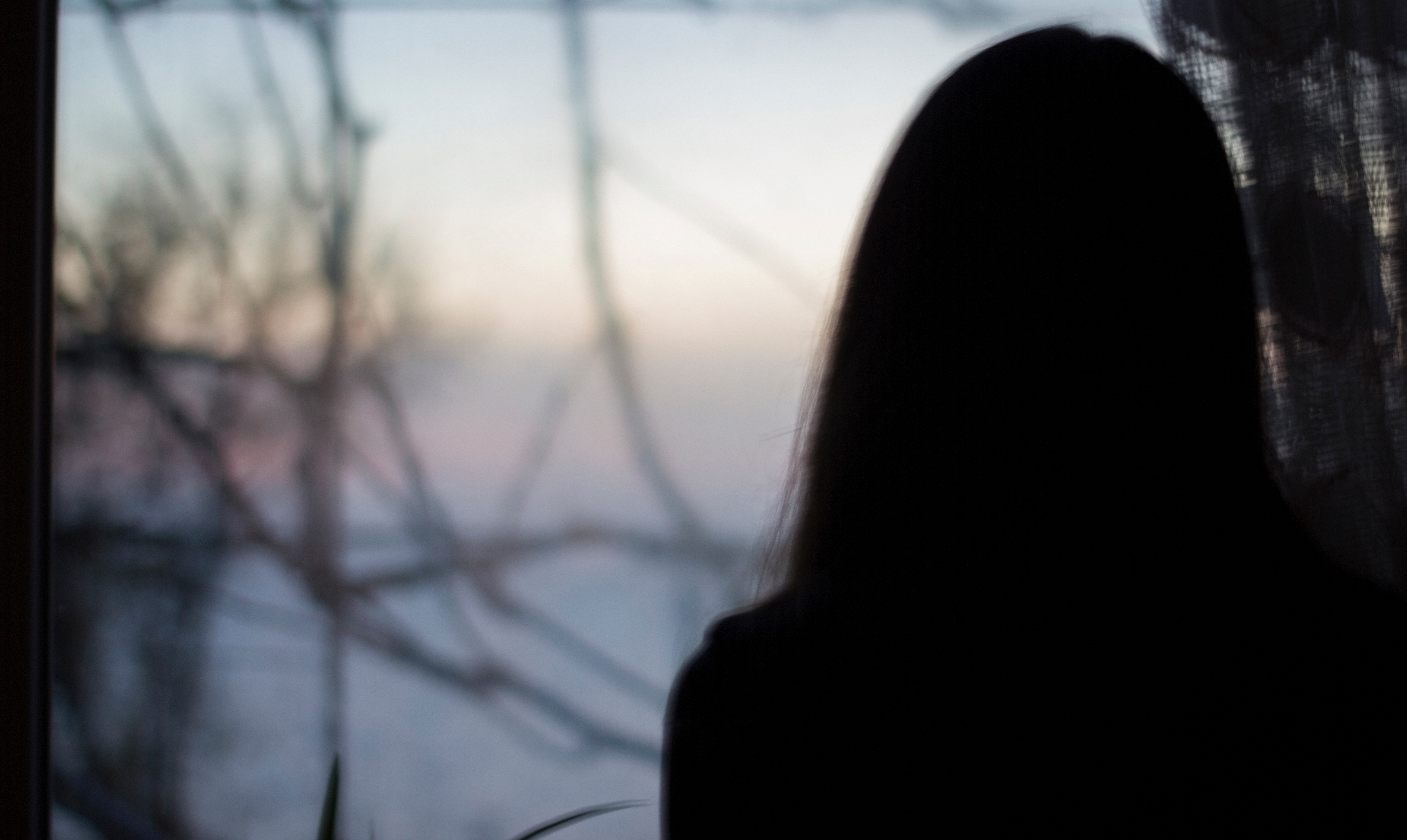Anne har oplevet på egen krop, hvordan et arbejdsmiljø med seksuel chikane kan nedbryde dig fysisk og psykisk - især når det står på i årevis. Anne blev nedbrudt af seksuel chikane: ”Det knækkede mig til sidst"