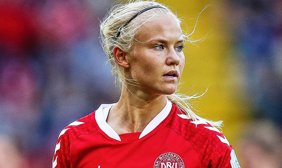 25-årige Pernille Harder har spillet fodbold, siden hun var fem år. I dag er hun anfører på det danske kvindefodboldlandshold Fodboldspiller Pernille Harder