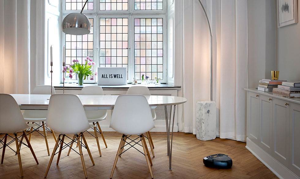 Ny gadget til kosteskabet: Klar rengøringen fra sofaen