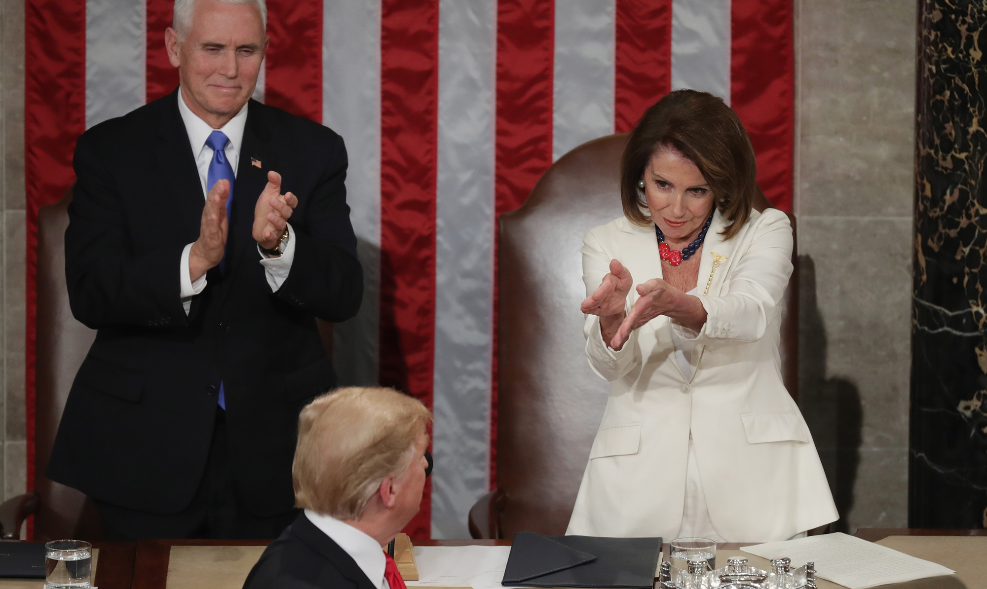 Nancy Pelosis sarkastiske klapsalve til Donald Trump er helt forrygende
