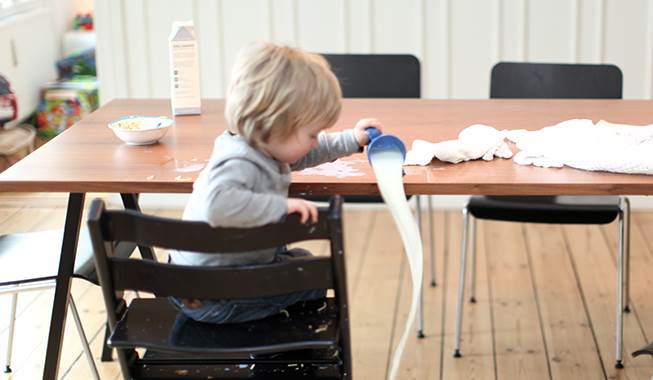 Vores kræsne børn kan finde på mange svinkeærinder for at undgå at spise, og spisebordet kan nemt blive en krigszone. Men der er råd at få, hvis du har et kræsent barn. Slip af med kræsne børn