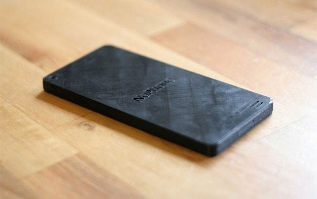 Den perfekte hadegave til den telefonafhængige er landet