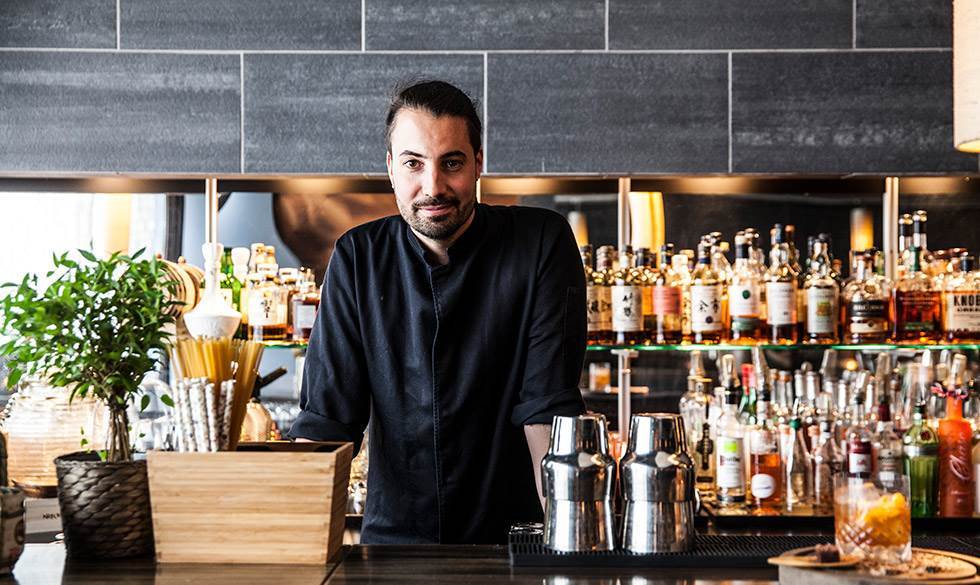 Mate Csatlos bartender