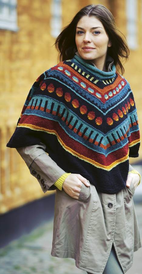 Flot strikket poncho fra Hjemmet