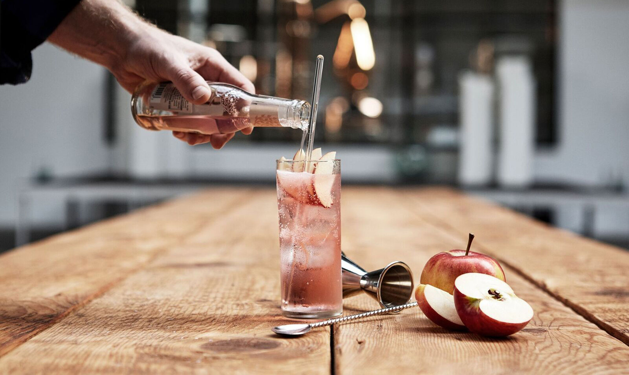 Prøv denne lækre cocktail med akvavit & tonic Akvavit & tonic: Kæphesten