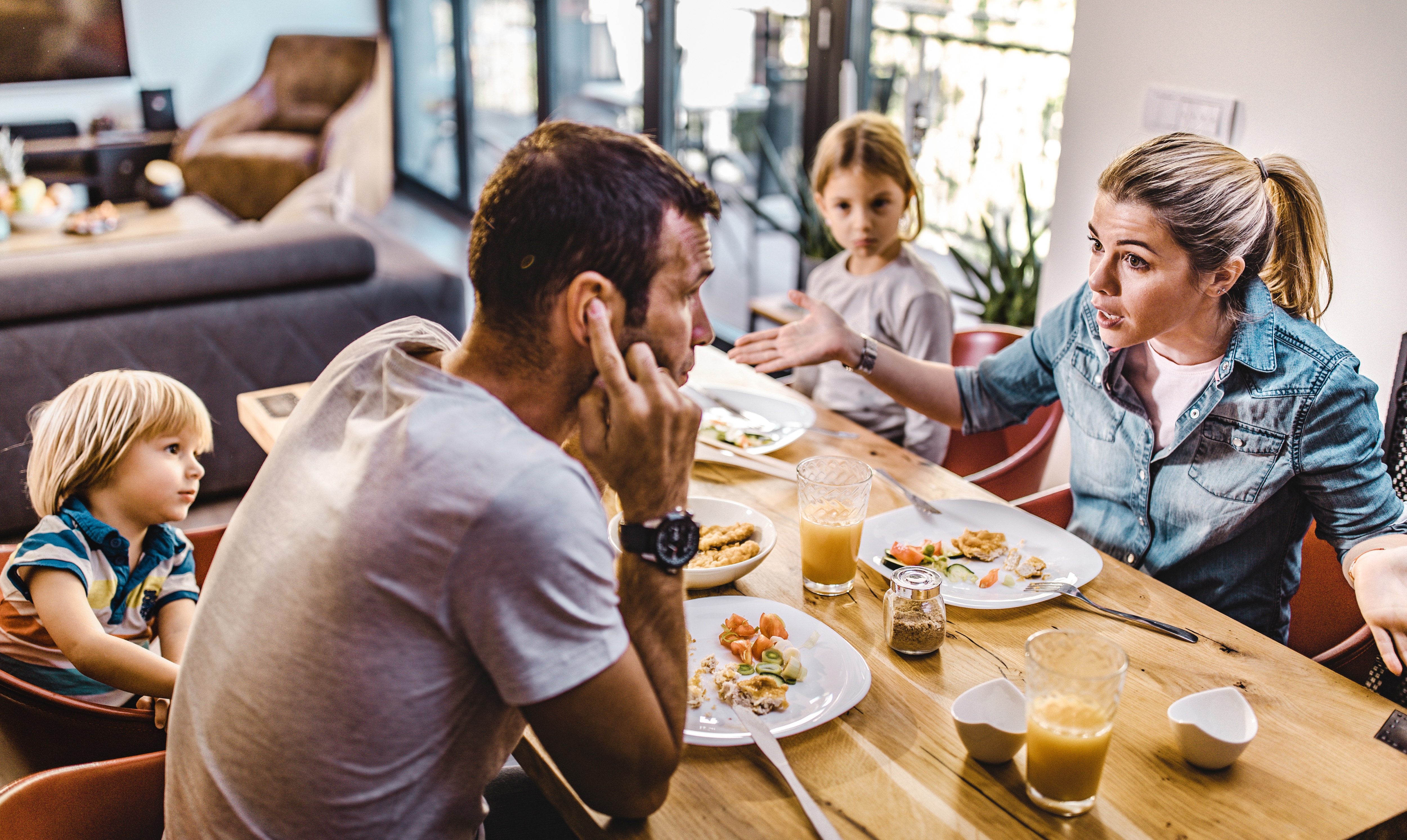 Jeg kan ikke samle min familie til morgenmad, hvad gør jeg? Det tager Vibeke Dorph stilling til. Jeg er træt af min sløve familie