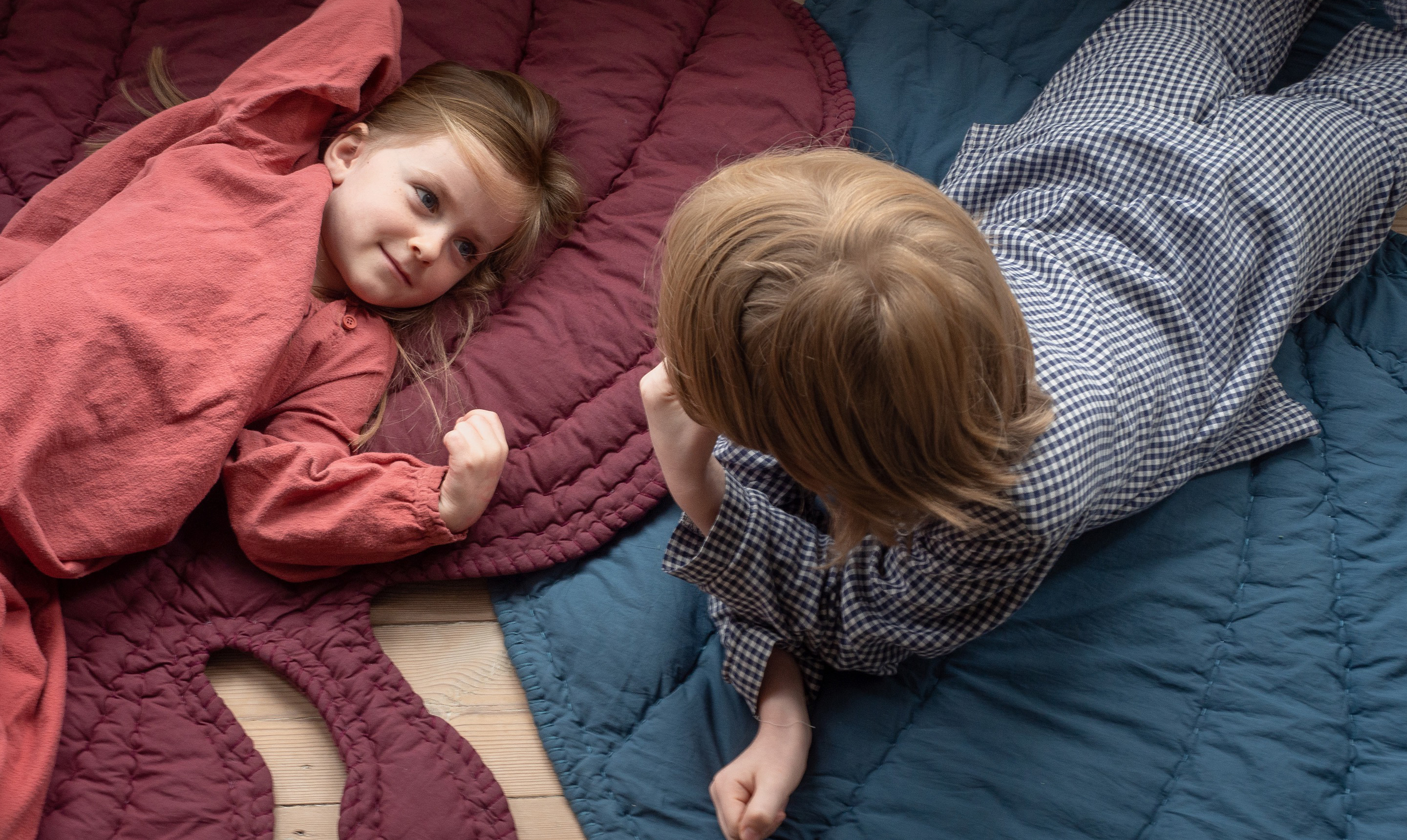 Vi taler allesammen om coronavirus - men hvad tænker vores børn egentlig om hele situationen? Vi har spurgt Rebecca på 6 år og Carl på 9 år. Coronavirus ifølge børnene