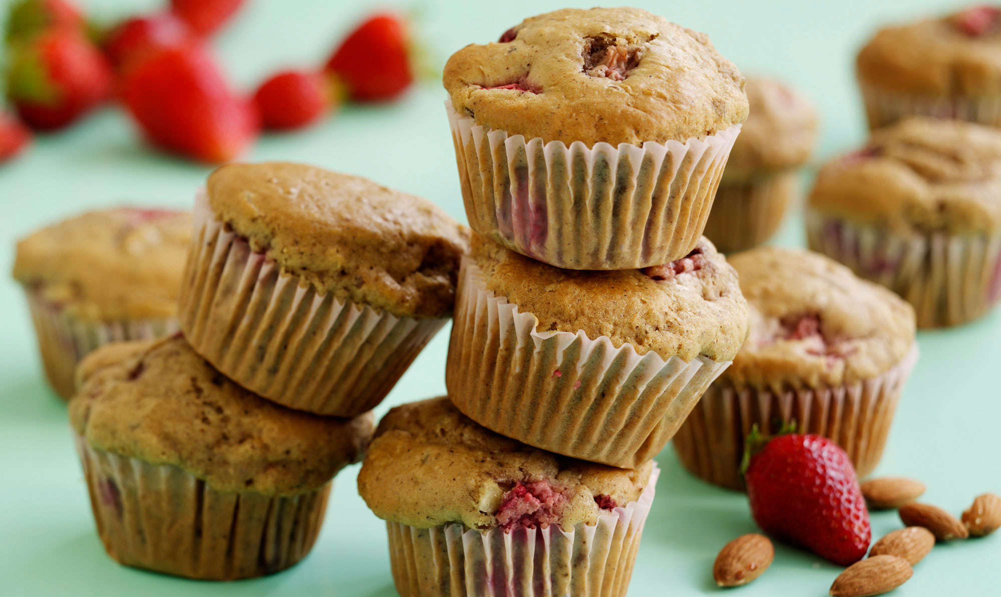 De bedste muffins med jordbær! Nemme jordbærmuffins